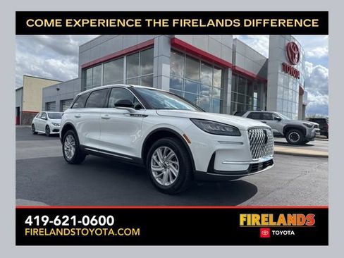 Used 2024 Lincoln Corsair AWD image 1