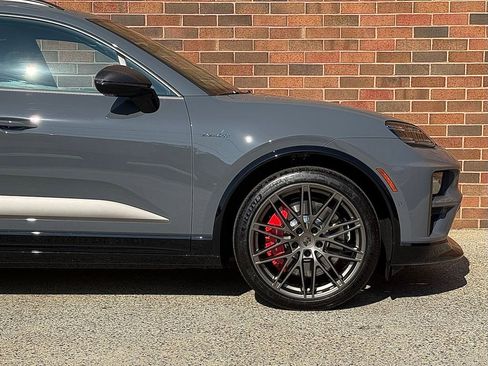 New 2025 Porsche Macan Turbo Electric image 11