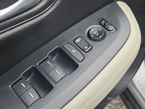 Certified 2024 Honda HR-V LX image 21