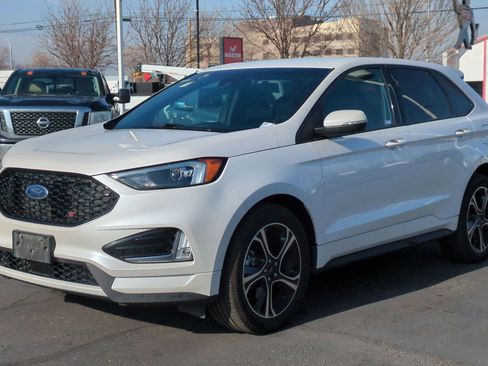 Used 2019 Ford Edge ST w/ Convenience Package image 10