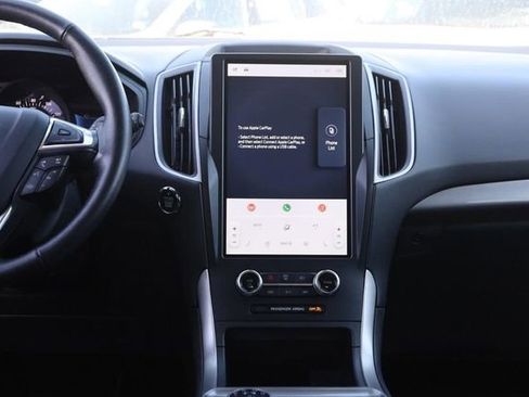 Certified 2024 Ford Edge SEL image 22