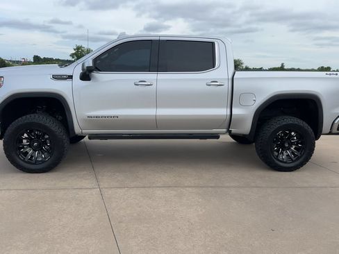 Used 2020 GMC Sierra 1500 SLT AWD/4WD image 6