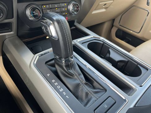 Used 2016 Ford F150 Lariat w/ Equipment Group 502A Luxury AWD/4WD image 27
