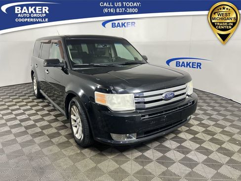 Used 2009 Ford Flex SEL image 2