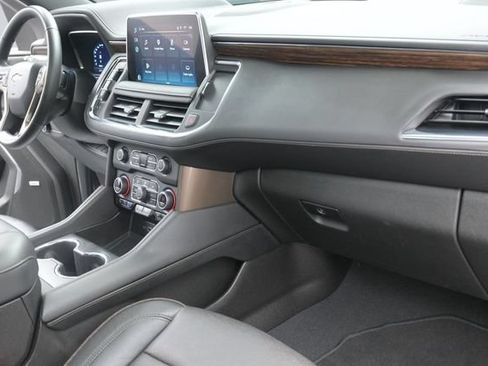 Used 2023 Chevrolet Tahoe High Country w/ Premium Package 2 AWD/4WD image 31