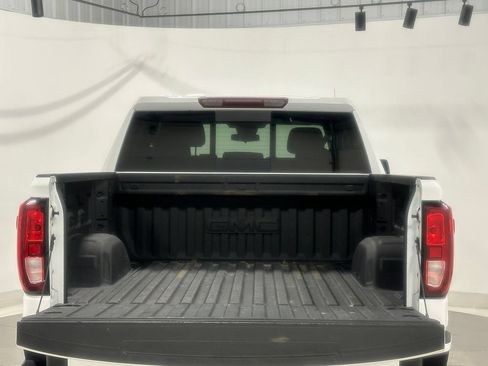 Used 2026 GMC Sierra 1500 Elevation w/ Preferred Package AWD/4WD image 4