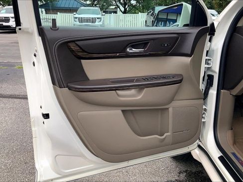 Used 2014 GMC Acadia Denali AWD/4WD image 23