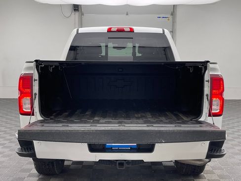 Used 2018 Chevrolet Silverado 1500 LTZ Z71 w/ Redline Edition AWD/4WD image 10