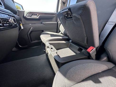 New 2026 GMC Sierra 1500 Elevation image 21