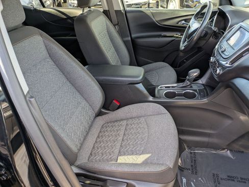 Used 2022 Chevrolet Equinox LT image 27