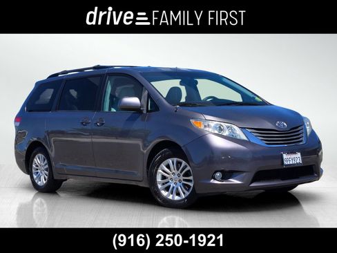 Used 2011 Toyota Sienna XLE FWD image 1