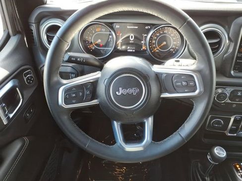 Used 2023 Jeep Wrangler Unlimited Sahara AWD/4WD image 22