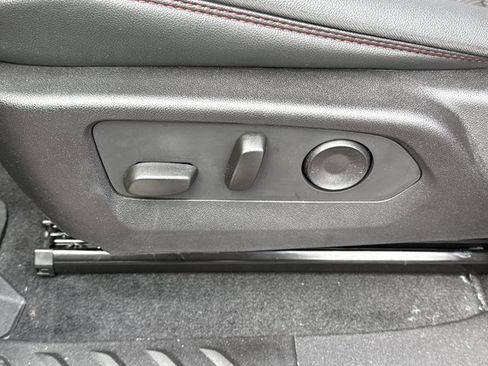 New 2026 GMC Canyon AT4X image 18