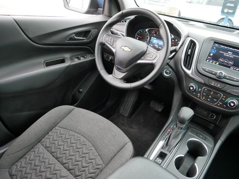 Used 2024 Chevrolet Equinox LT image 9