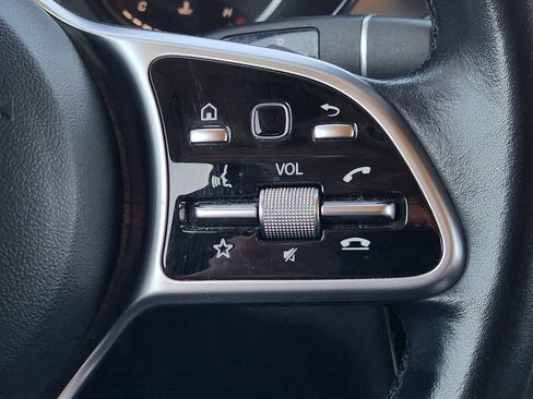 Used 2022 Mercedes-Benz GLC 300 image 29