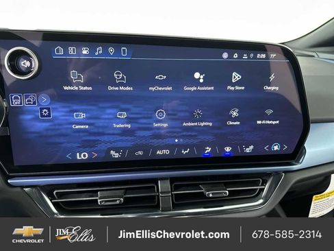 New 2026 Chevrolet Equinox EV LT image 26