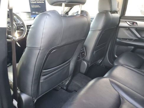 Used 2018 MAZDA CX-9 Touring w/ Touring Premium Package image 9