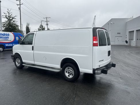 Used 2024 GMC Savana 2500 w/ Driver Convenience Package image 8