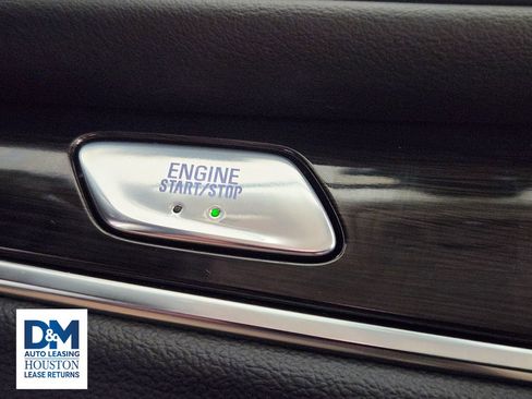 Used 2024 Buick Enclave Essence w/ Sport Touring Edition image 31