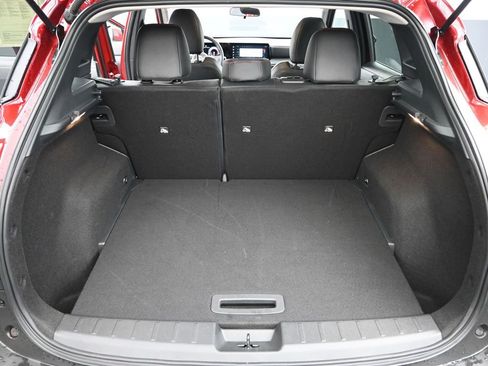 Used 2025 Nissan Kicks SR image 11