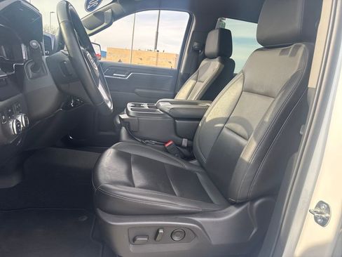 Used 2024 GMC Sierra 1500 SLT image 17