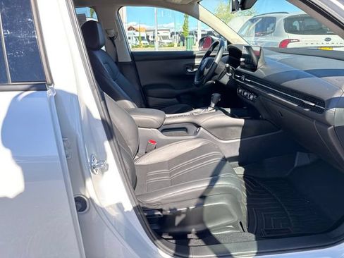 Certified 2023 Honda HR-V EX-L image 9