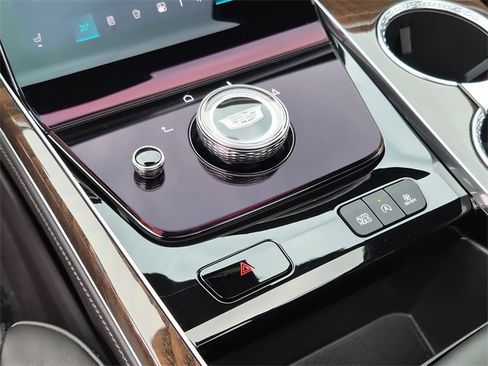 Certified 2025 Cadillac Escalade ESV Sport Platinum image 32