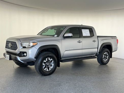 Used 2019 Toyota Tacoma TRD Off-Road RWD image 9