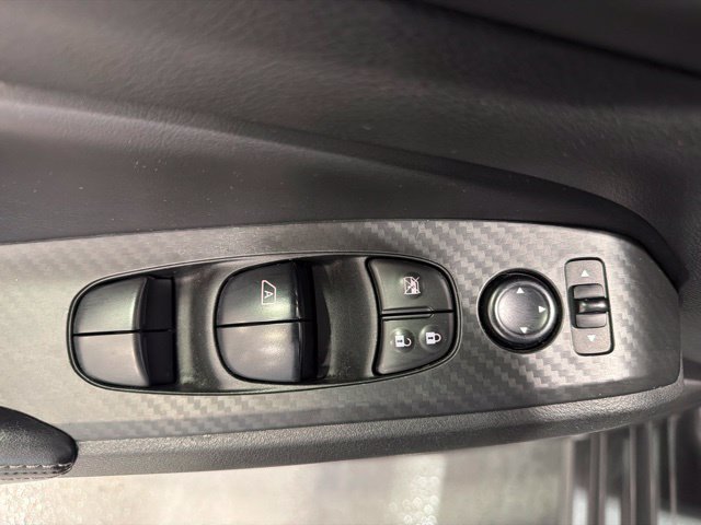 Used 2024 Nissan Altima 2.5 SV FWD image 19