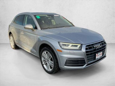 Used 2018 Audi Q5 2.0T Premium Plus w/ Premium Plus Package image 3