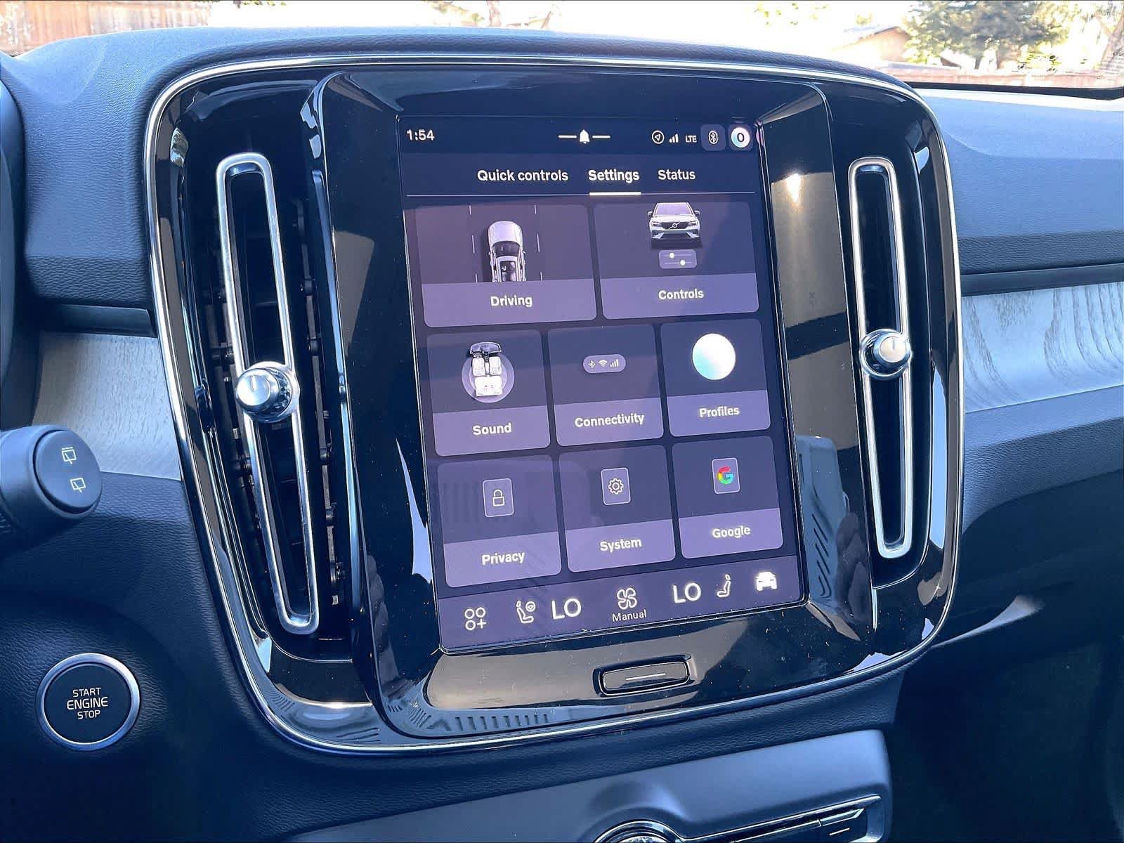 New 2026 Volvo XC40 B5 Plus AWD/4WD image 22