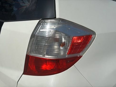 Used 2013 Honda Fit image 32