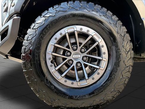 Used 2020 Ford F150 Raptor w/ Equipment Group 802A Luxury AWD/4WD image 11