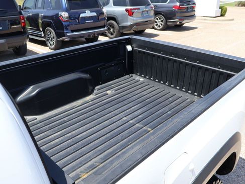 Used 2022 Toyota Tacoma SR w/ SX Package RWD image 13