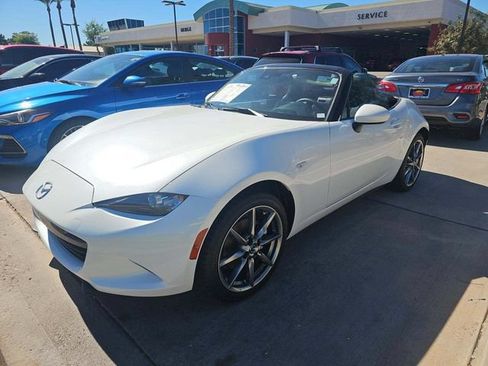 Used 2022 MAZDA MX-5 Miata Grand Touring RWD image 1