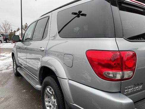 Used 2007 Toyota Sequoia SR5 image 5