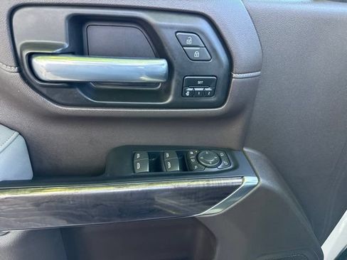Used 2023 Chevrolet Silverado 3500 LTZ AWD/4WD image 22