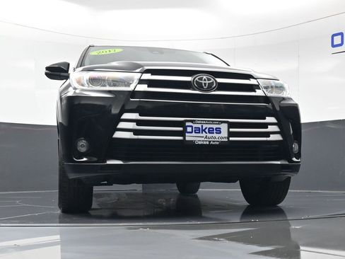 Used 2017 Toyota Highlander XLE image 43