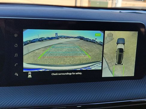 Used 2025 Nissan Kicks SR image 8