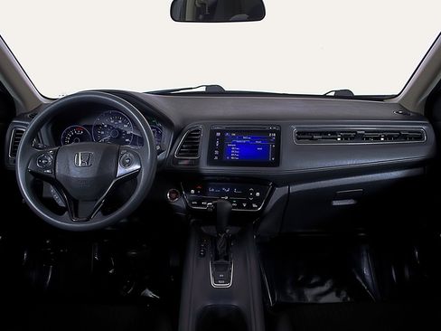 Used 2018 Honda HR-V EX image 13