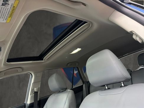 Used 2019 Subaru Outback 2.5i Limited AWD/4WD image 37