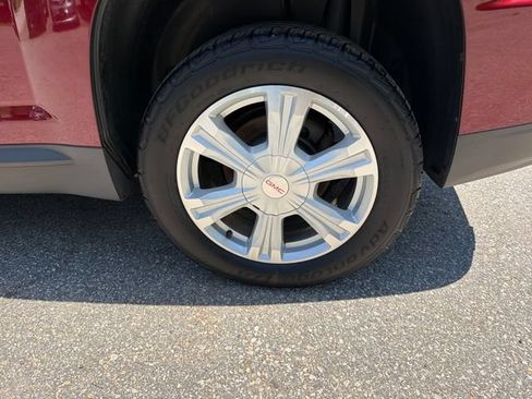Used 2017 GMC Terrain SLT w/ Open Road Package AWD/4WD image 31