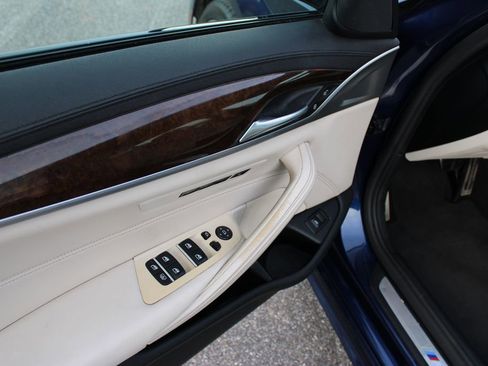 Used 2020 BMW 540i xDrive w/ Executive Package image 26