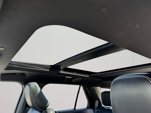 Used 2022 Ford Explorer ST w/ Equipment Group 401A image 19