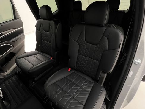 Used 2024 Kia Telluride SX Prestige X-Pro AWD/4WD image 15
