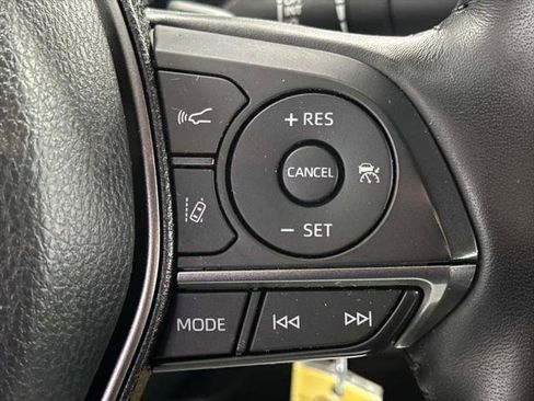 Used 2023 Toyota Camry SE w/ Cold Weather Package FWD image 23