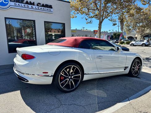 Used 2020 Bentley Continental GT image 7