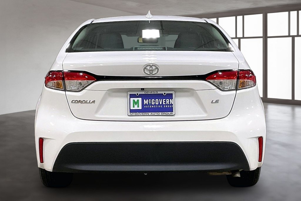 Used 2023 Toyota Corolla LE FWD image 6