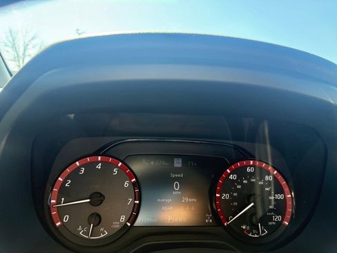 Used 2024 Nissan Titan PRO-4X w/ Pro-4x Utility Package image 23