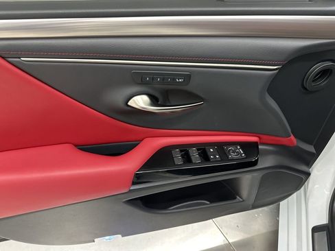 Used 2022 Lexus ES 350 F Sport image 11